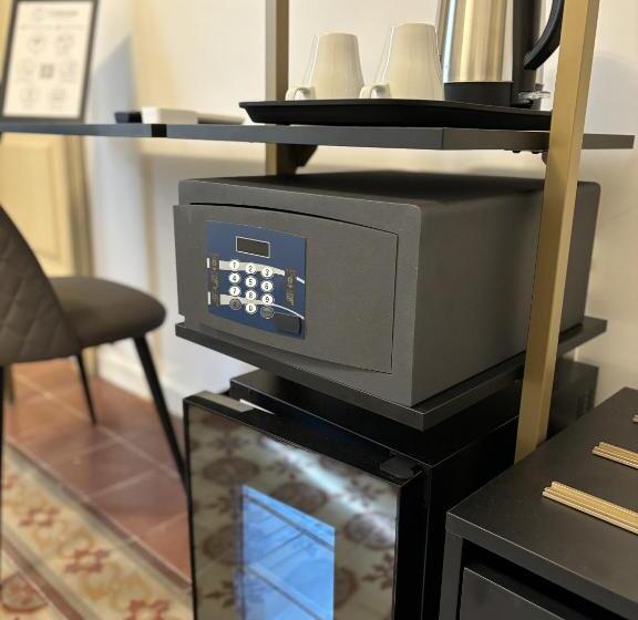 غرفة قياسية رباعية, Celeste Rooms Bed And Breakfast