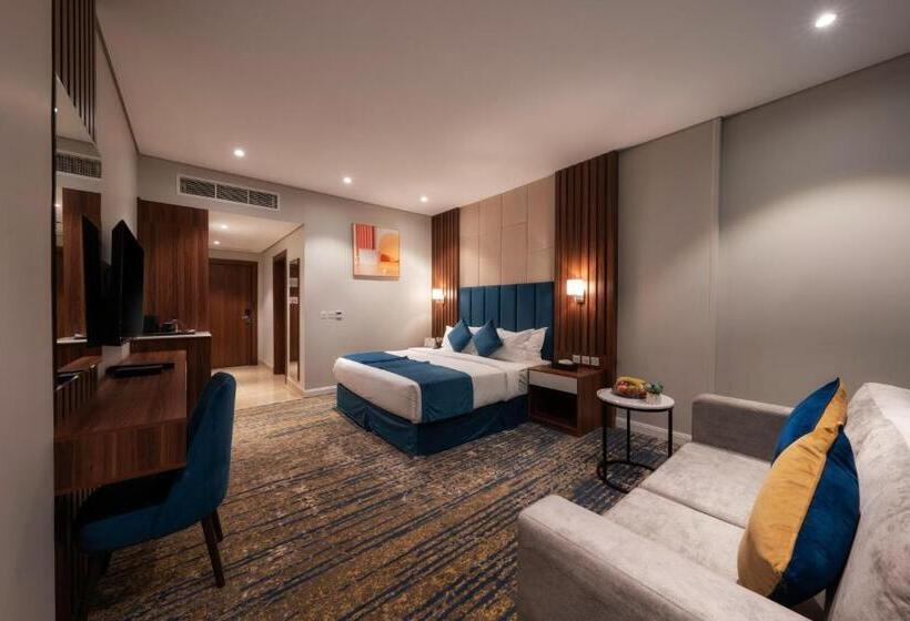 سوییت جونیور لوکس, القصر الكورنيش