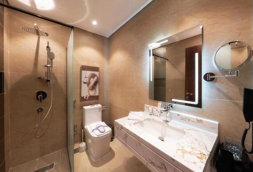 اتاق لوکس, القصر الكورنيش