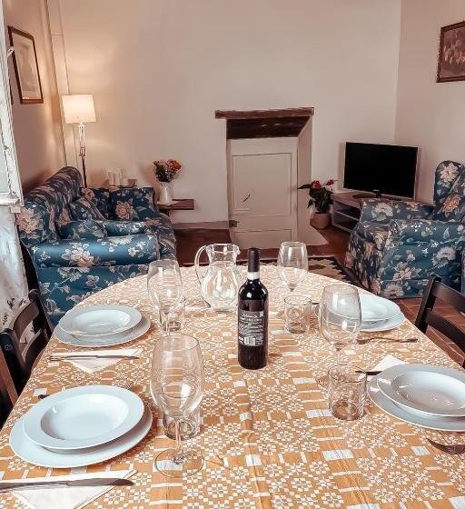 סוויטה משפחתית, Agriturismo Villa Cenami   Big Pool With View