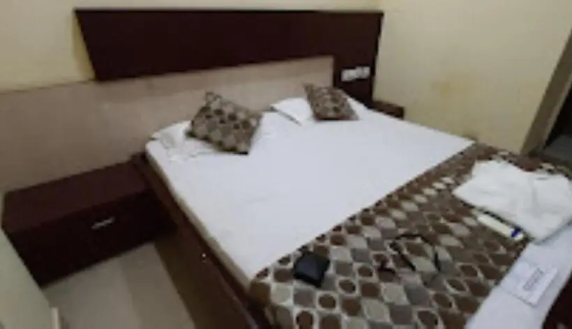 デラックスルーム, Bishram Bhawan,bhubaneswar