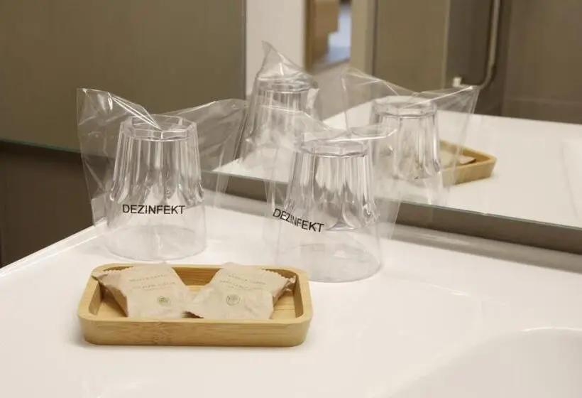 اتاق استاندارد سه نفره, Floramare Health Resort