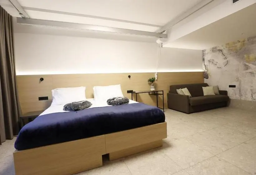 اتاق استاندارد برای معلولان, Floramare Health Resort