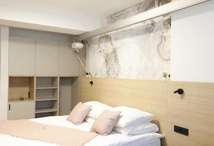 اتاق استاندارد سه نفره, Floramare Health Resort