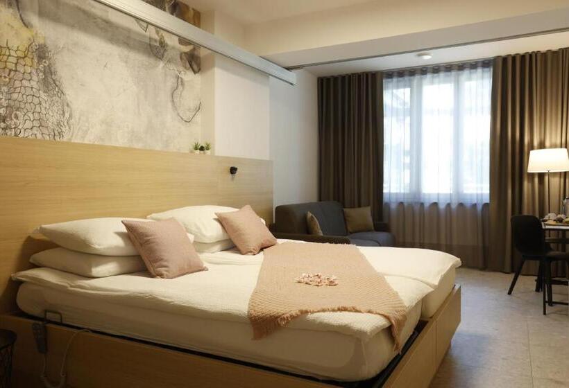 اتاق استاندارد چهار تخته, Floramare Health Resort