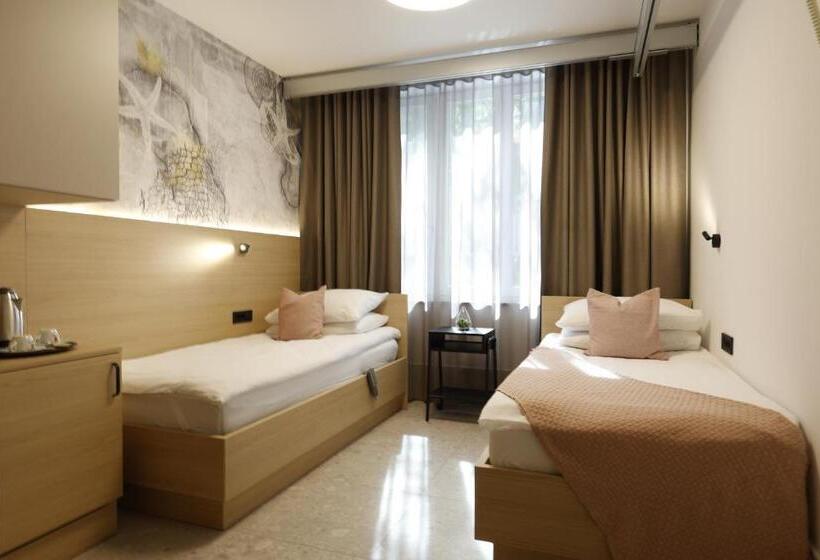 اتاق استاندارد برای معلولان, Floramare Health Resort