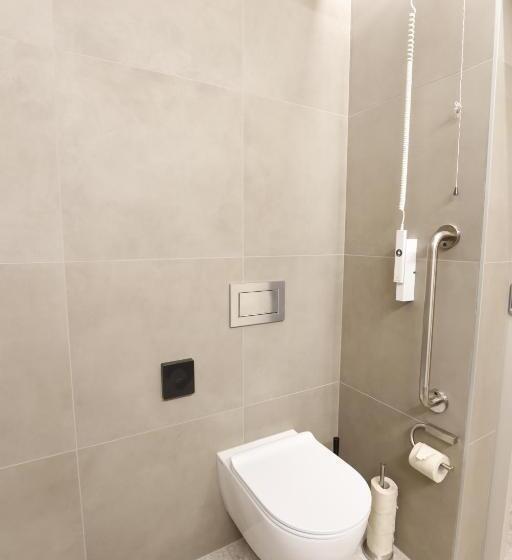 اتاق استاندارد برای معلولان, Floramare Health Resort