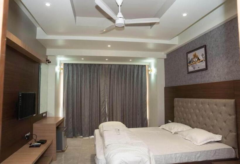 غرفة ديلوكس, Krushna Inn