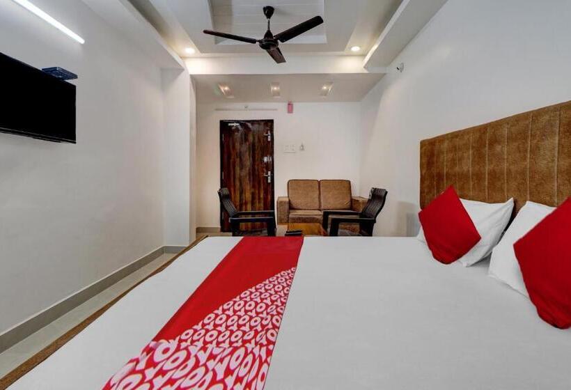 스탠다드 룸, Oyo Sr Grand Lodge