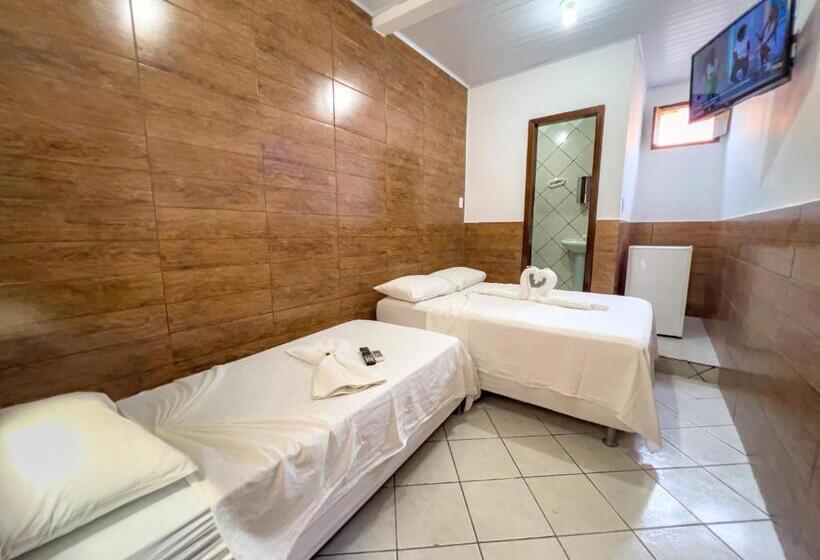 스탠다드 트리플 룸, Pousada Vitoria