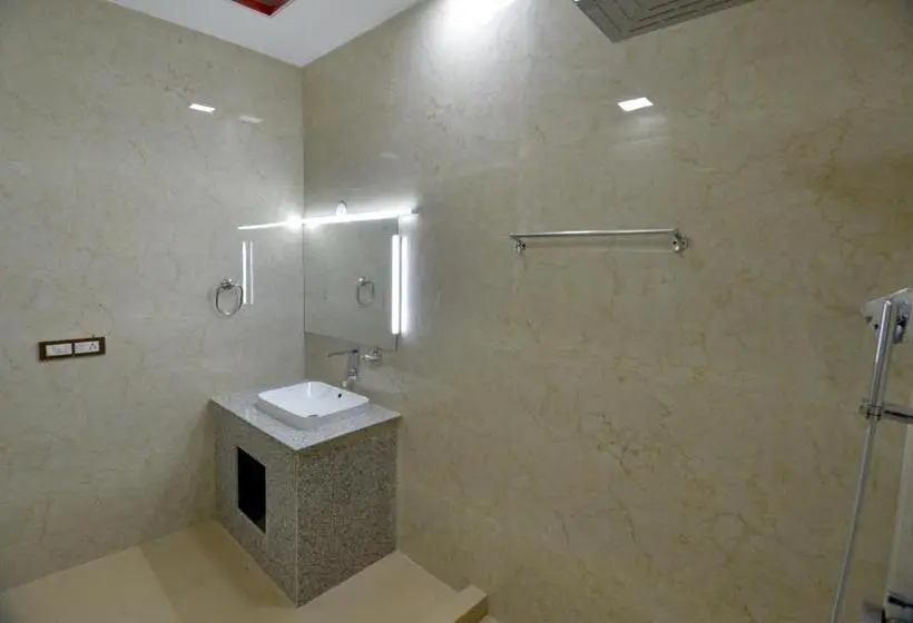 Perhesviitti, Rawat Resort
