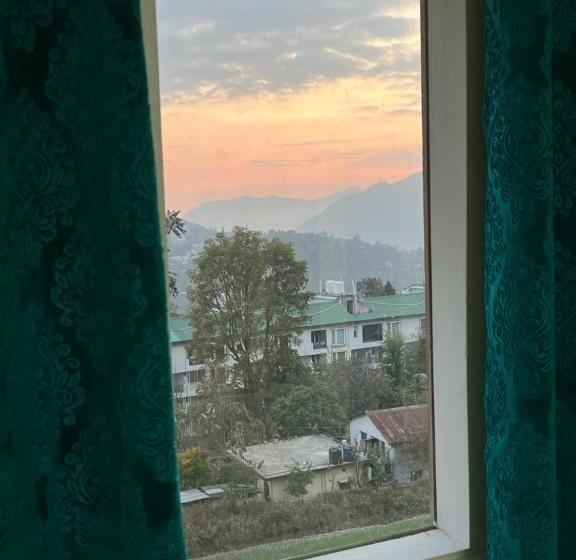 דירה בת חדר שינה 1 עם מרפסת, Sunrise By Namastexplorer