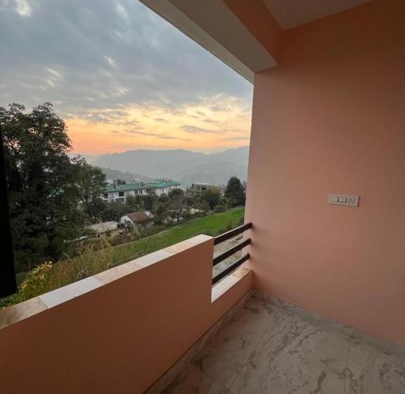 חדר סטנדרט עם מיטת קינג, Sunrise By Namastexplorer