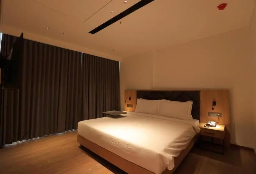 Executive-sviitti, The World Surat