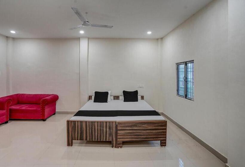 トリプルクラシックルーム, Oyo Hotel Shree Jee Lawan