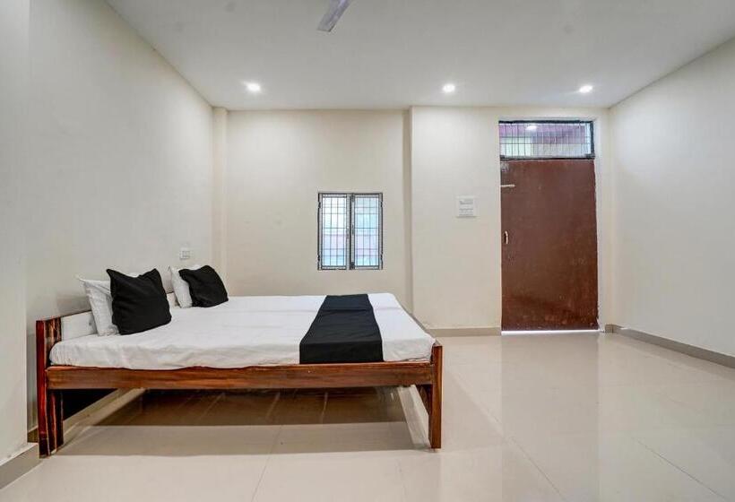 トリプルクラシックルーム, Oyo Hotel Shree Jee Lawan