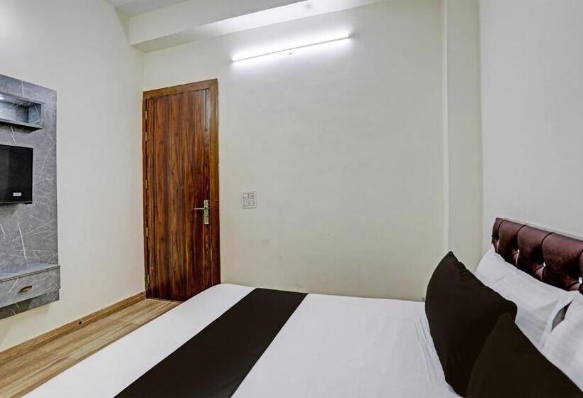 三人经典房间, Oyo Hotel Sky Land