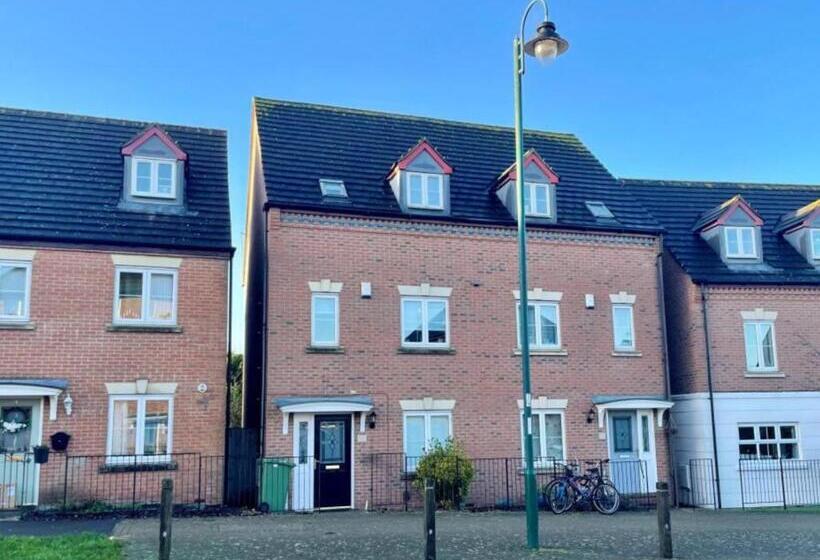 スタンダードルーム, Eagle Way Apartment