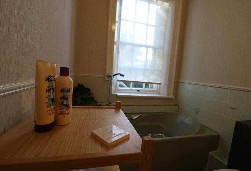 اتاق سوپریور با تخت بزرگ, Mossley Hill Retreat