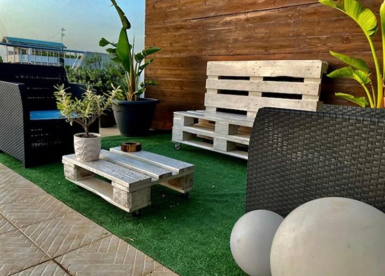 חדר סטנדרט לשלושה עם טרסה, Wanderlust House