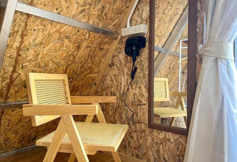 اتاق استاندارد با بالکن, Ek Ka Nake