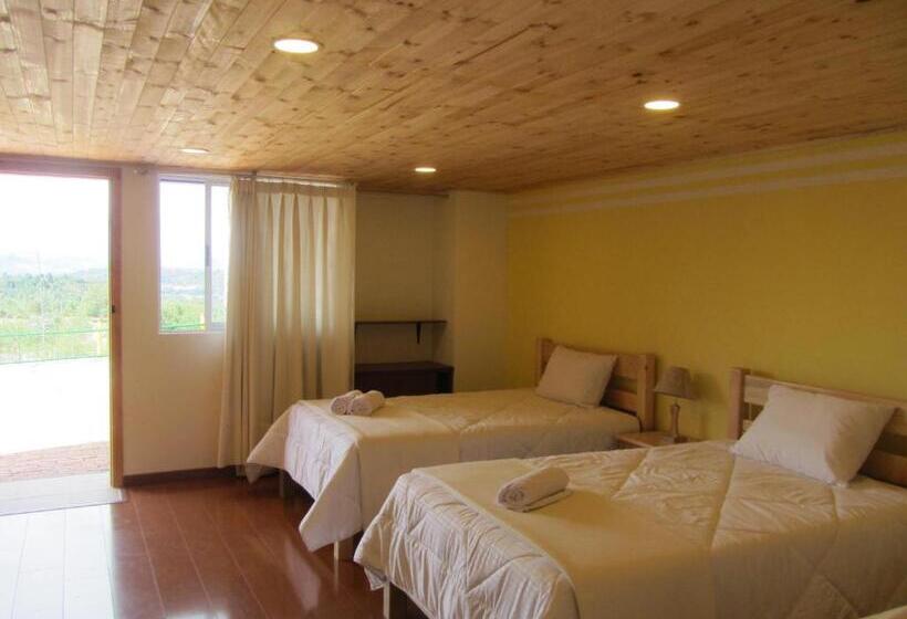 חדר סטנדרט לארבעה, Posada Rural, Colinas Y Senderos