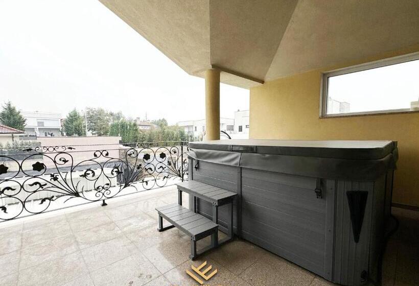 اتاق استاندارد با تخت بزرگ, Era