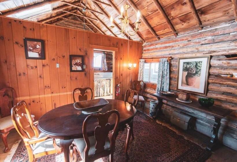 高级套房, Ogontz Rustic Resort