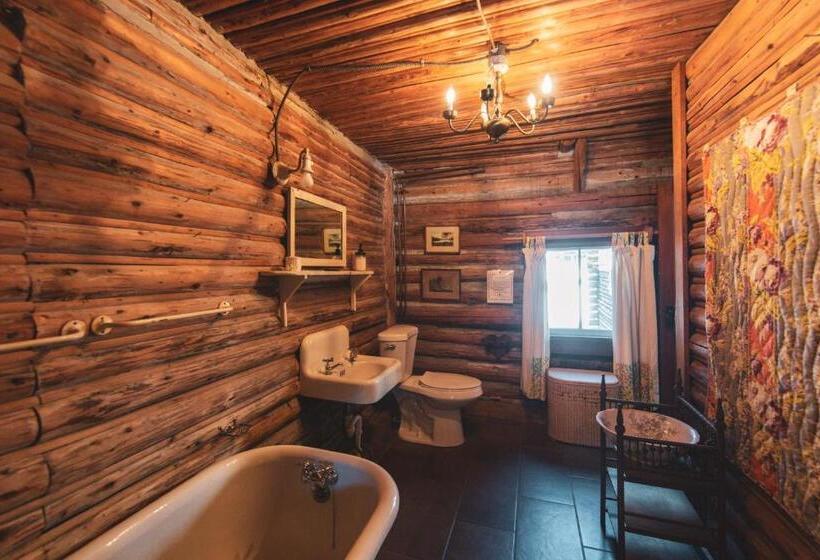 Люкс Superior, Ogontz Rustic Resort
