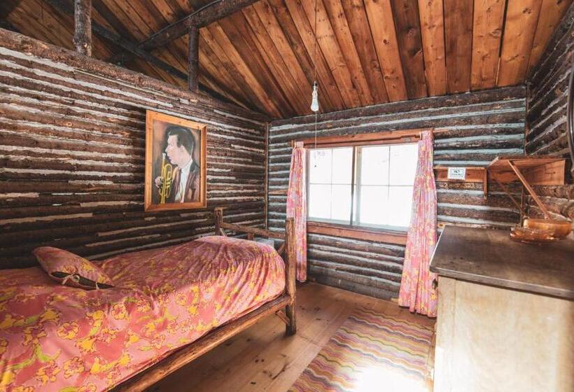 1 Bedroom Apartment Lake View, Ogontz Rustic Resort