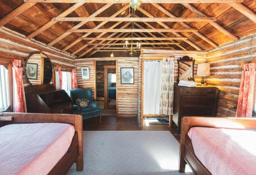 高级套房, Ogontz Rustic Resort