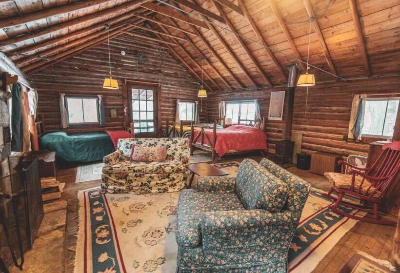 高级套房, Ogontz Rustic Resort