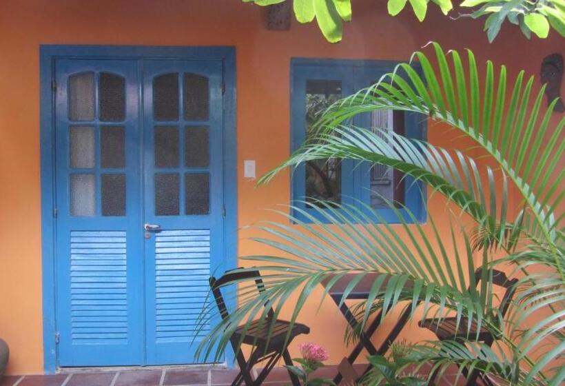 Номер Стандарт, A Casa Do Vizinho