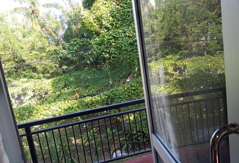 标准间, Sujith Guesthouse