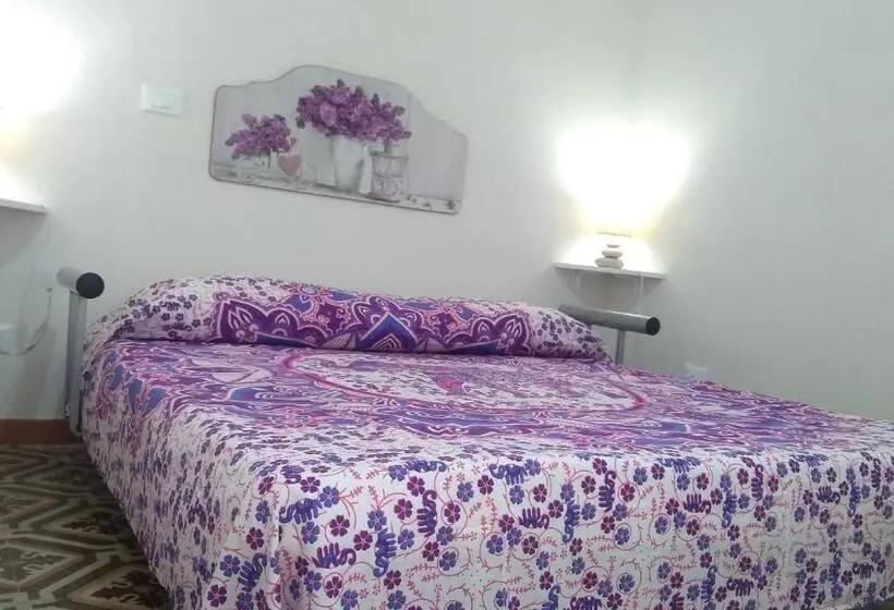 Standard-huone Jaettu Kylpyhuone, The Twins Rooms In Marettimo 1