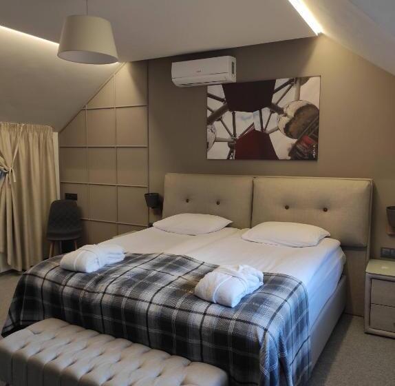 חדר סופריור לארבעה, Glіbіvka Family Park