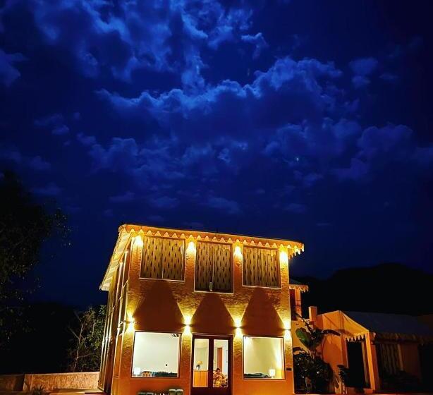 جناح مطل على البحيرة, Ratan Villas Sariska