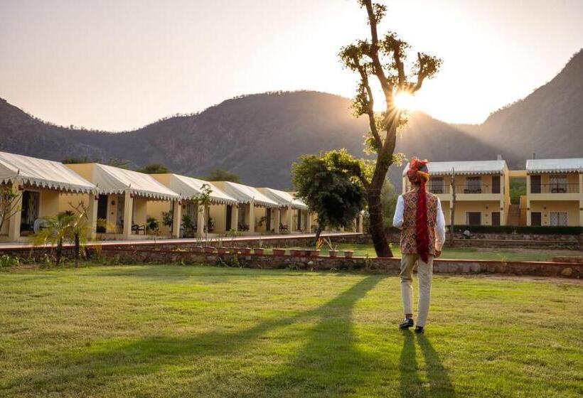 جناح مطل على البحيرة, Ratan Villas Sariska