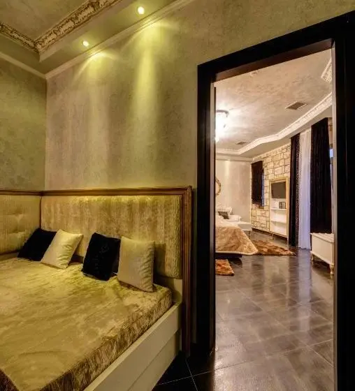 Deluxe Kolmen Hengen Huone, Chateau Rond Boutique Hotel & Spa