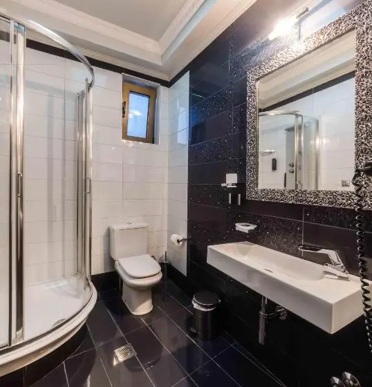 Deluxe Kolmen Hengen Huone, Chateau Rond Boutique Hotel & Spa