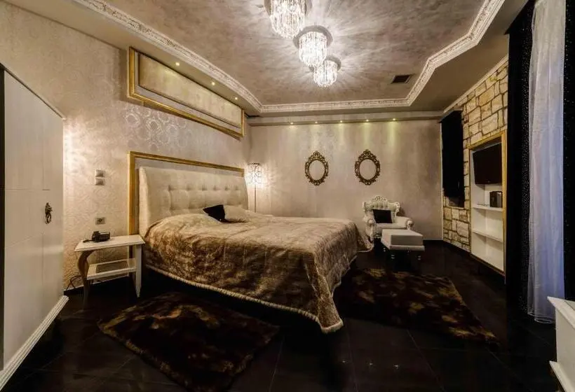 Deluxe Kolmen Hengen Huone, Chateau Rond Boutique Hotel & Spa