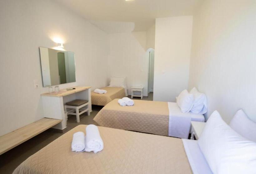 חדר סטנדרט לשלושה, Galini Sifnos