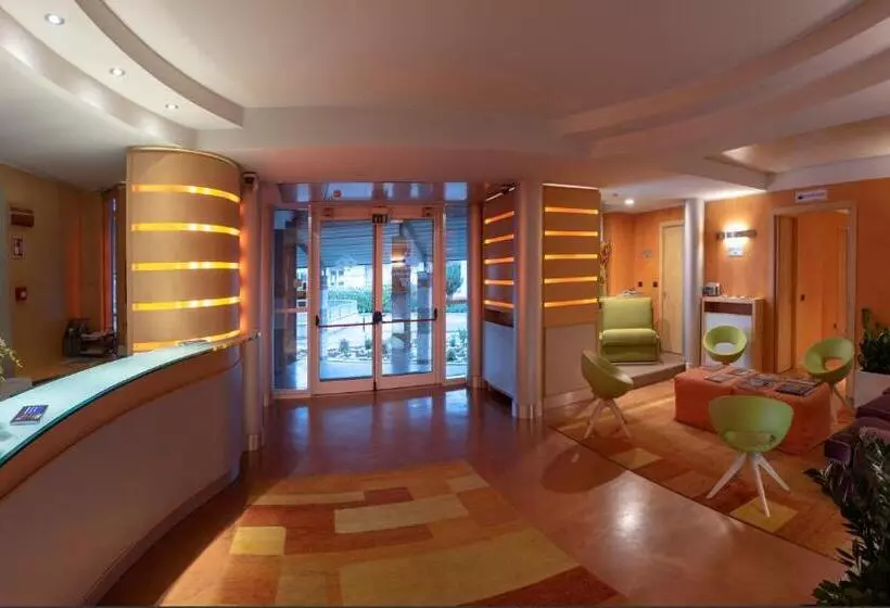 Juniorsviitti, Albaresidence Masera26