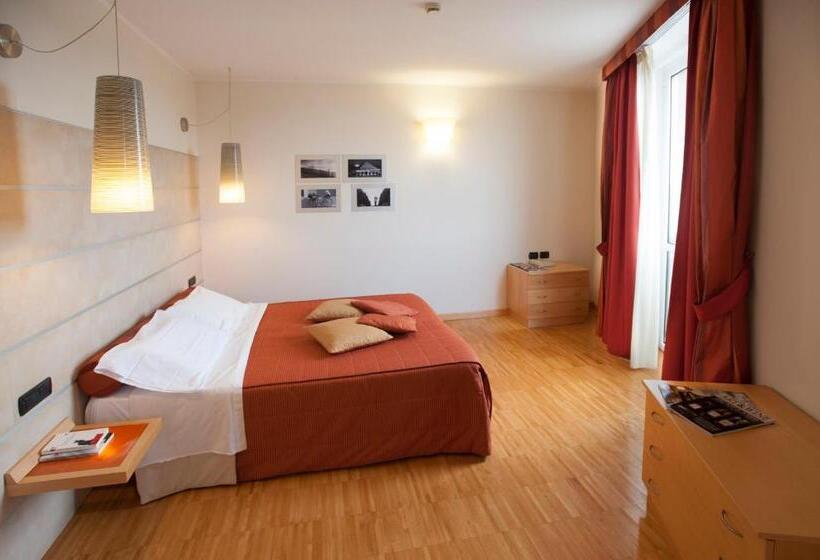 سوییت, Albaresidence Masera26