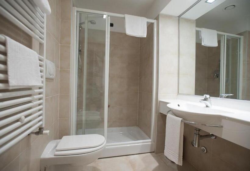 סוויטה עם טרסה, Albaresidence Masera26