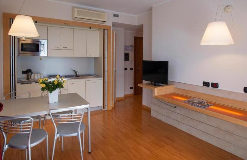 سوییت سوپریور, Albaresidence Masera26