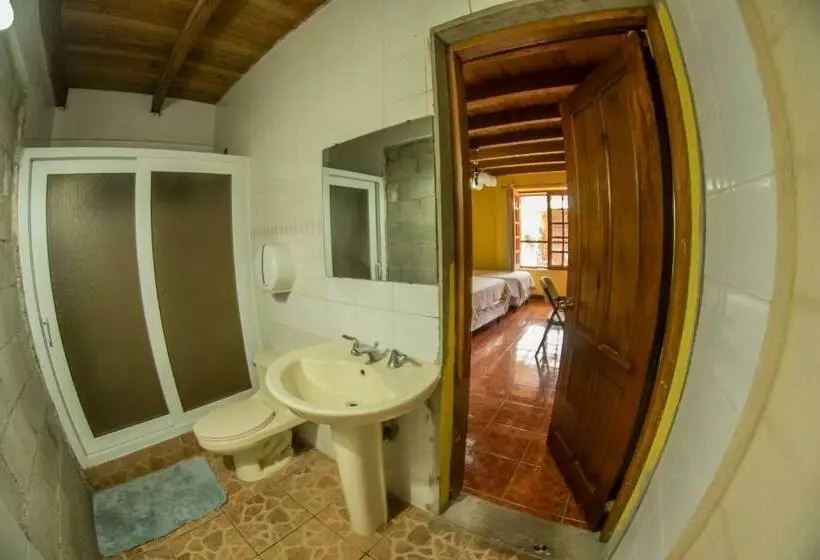 اتاق استاندارد سه نفره, Euro Hostal