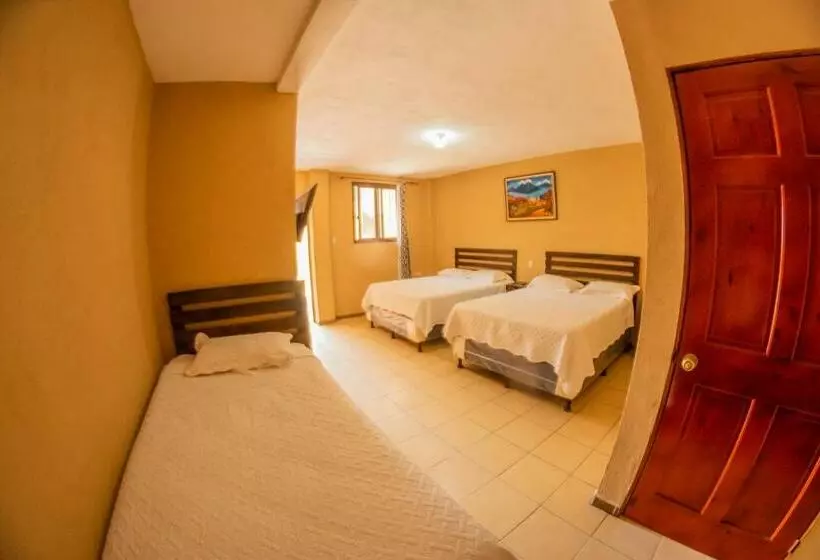 اتاق استاندارد سه نفره, Euro Hostal