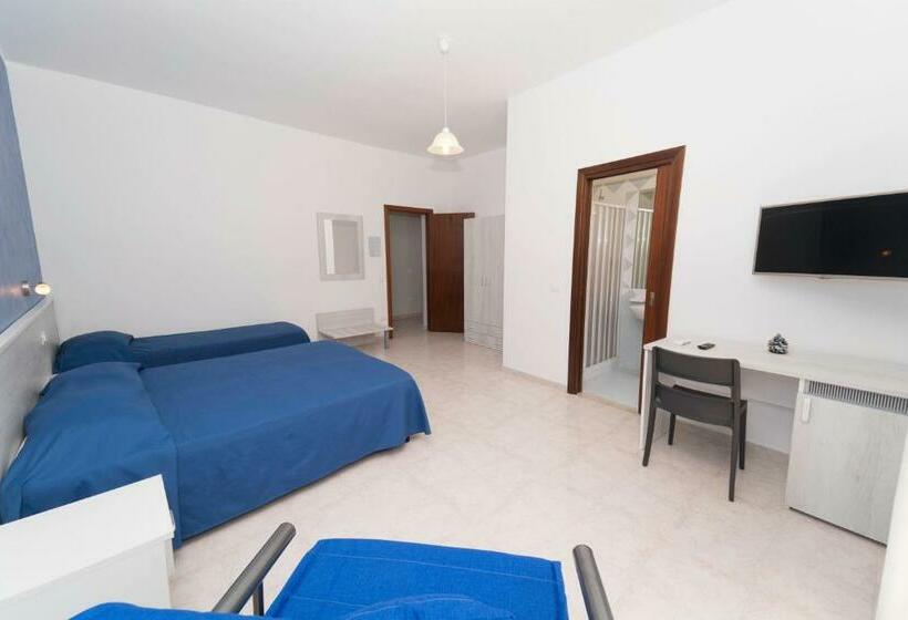 Номер Стандарт Трехместный, B&b Casa Alessio