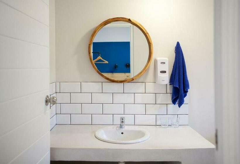غرفة قياسية سرير كينج, Plett Beachfront Accommodation